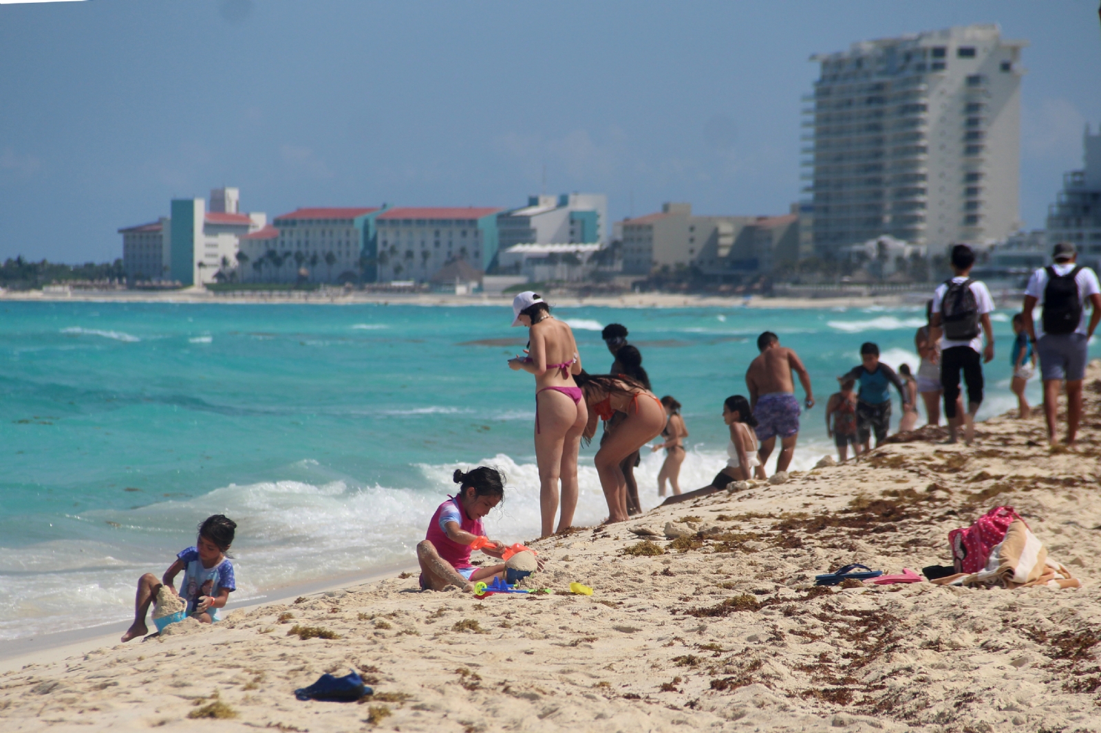 Playa Delfines, zona de alto contagio de COVID-19 en Cancún