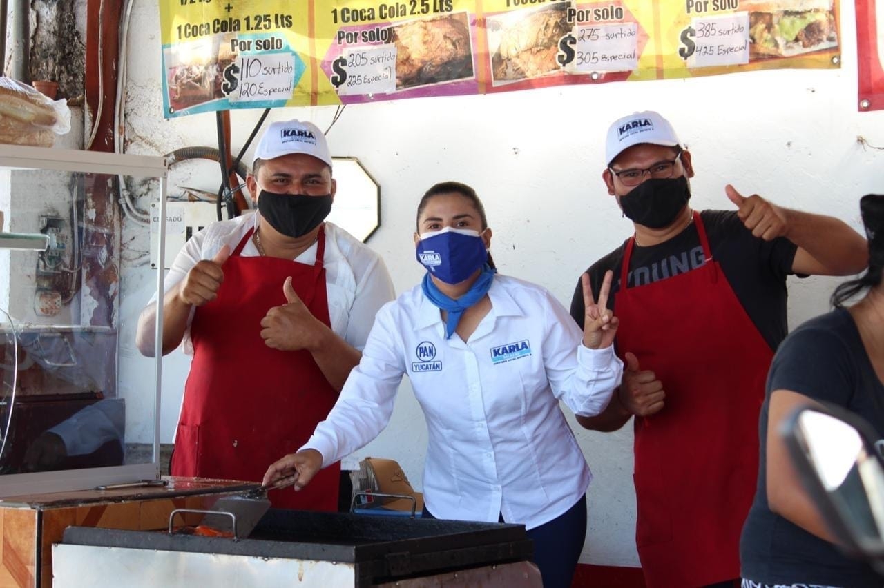 Como ha ocurrido durante toda la primera semana de campaña, las caminatas y las reuniones vecinales respetaron las medidas sanitarias