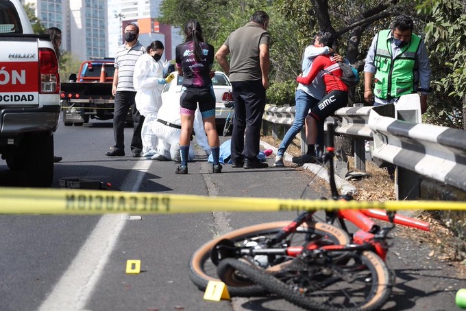 Ciclista profesional de montaña muere atropellado en la México-Toluca