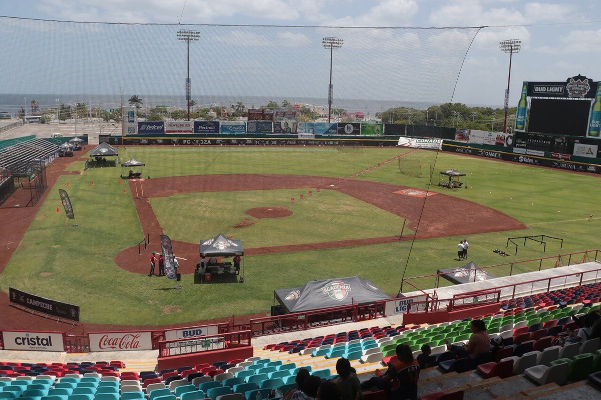 El bachillerato tendrá cuatro opciones de carreras técnicas para cursar, dos por plantel, en Campeche se ofrecerá el entrenamiento integral de béisbol.