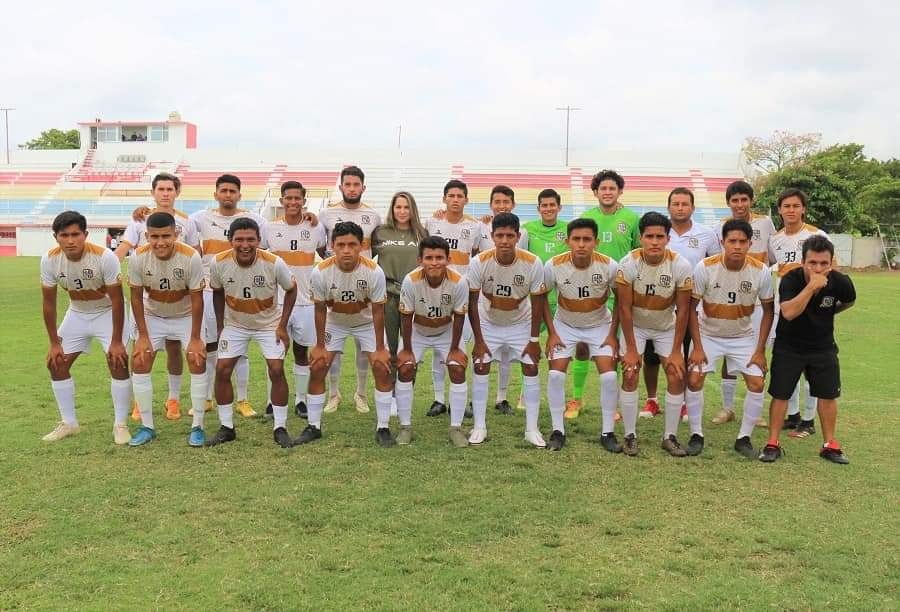 Fue un duelo que tuvo un desarrollo complicado para los dos equipos debido a que el campo de la unidad deportiva Tulum se encontraba en malas condiciones