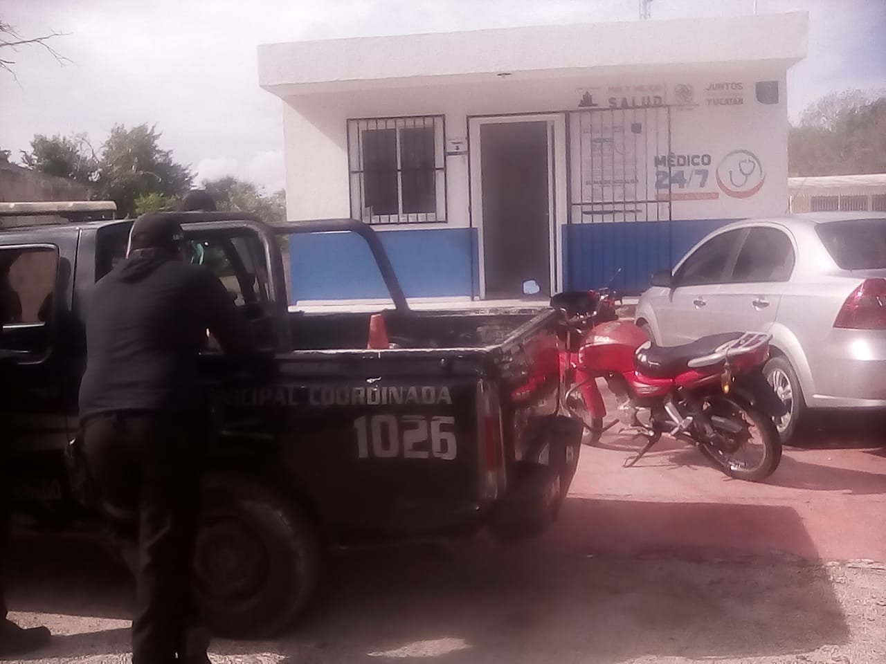 El reporte policiaco indica que la salud del afectado es delicado, por lo que fue trasladado a Mérida para su valoración