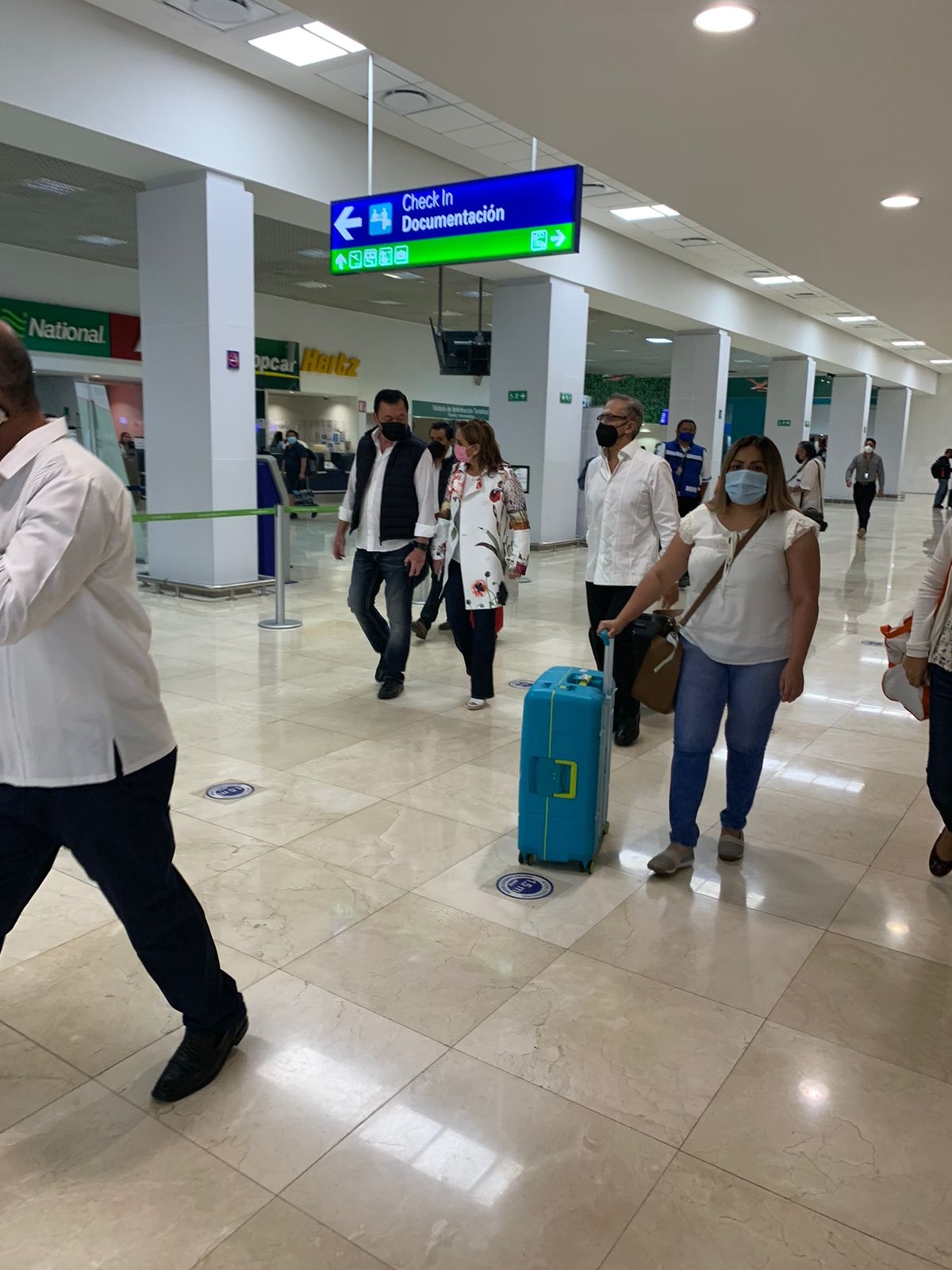 Osorio Chong, Claudia Ruiz Massieu y Miguel Ángel Mancera llegaron este lunes al Aeropuerto Internacional de Mérida