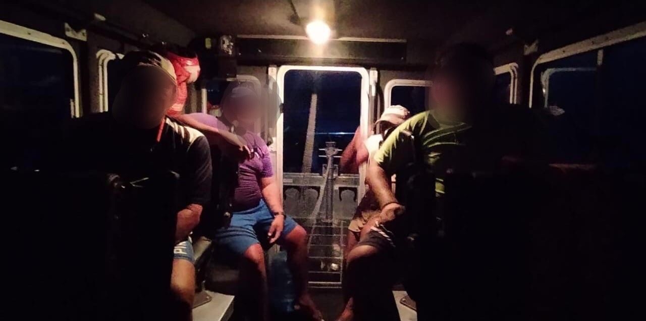 La Marina Armada de México rescata a cuatro pescadores.
