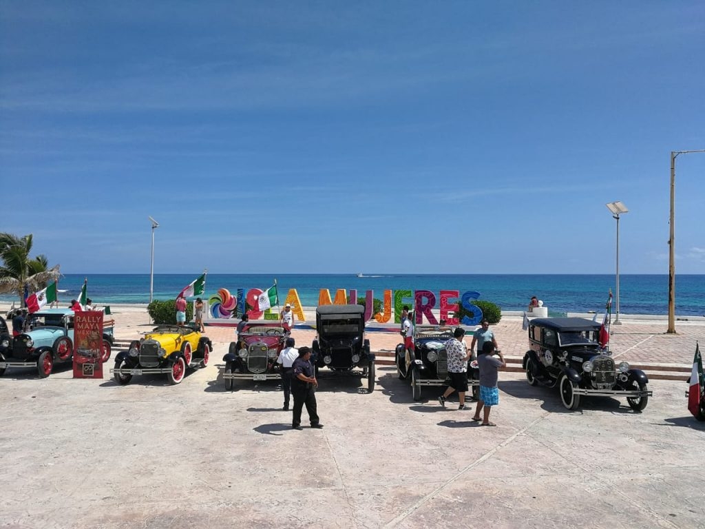 Quintana Roo: Rally de vehículos antiguos recorrerá calles de Isla Mujeres