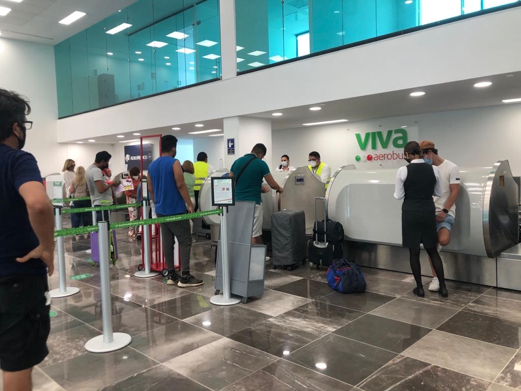 Denuncian relajamiento de medidas sanitarias en aeropuerto de Chetumal