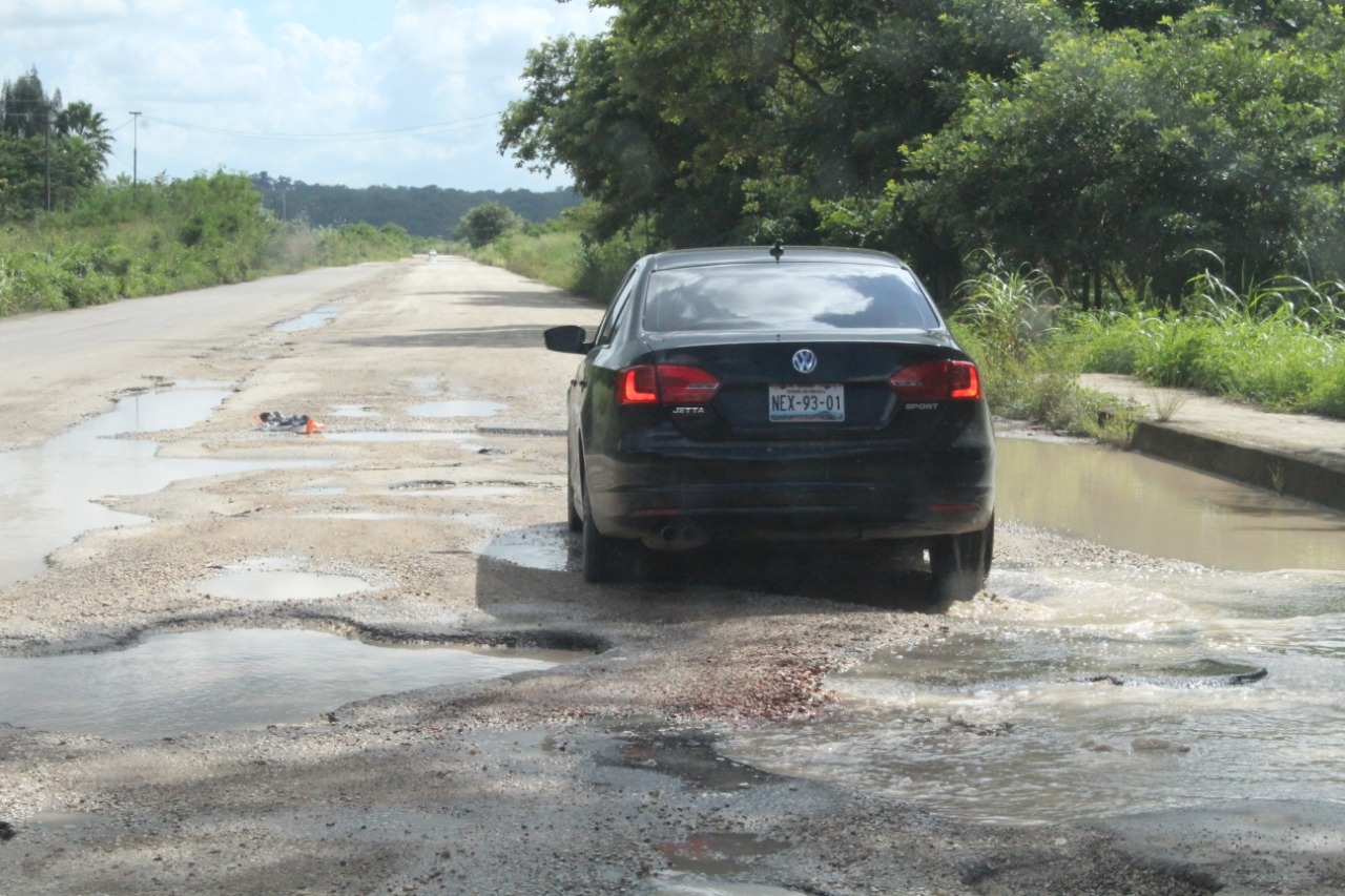 Desde hace muchos años les han solicitado a los presidentes municipales la reparación de la carretera