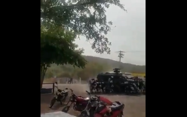 Comando ataca a balazos a la Guardia Nacional en Aguililla, Michoacán: VIDEO
