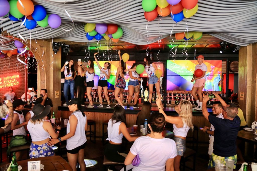 Tras un acto de homofobia, un bar de Playa del Carmen abrirá un espacio para la comunidad LGBT