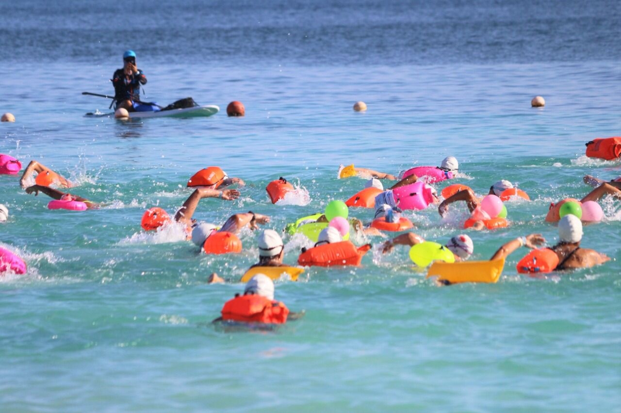 Quintanarroense gana el Cruce de Nado en Aguas Abiertas de Cancún a Isla Mujeres 2021