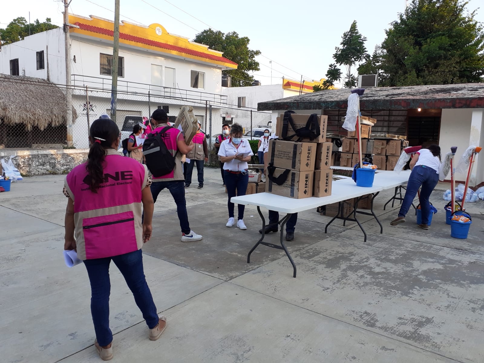 Elecciones Quintana Roo: INE entrega paquetes electorales en José María Morelos