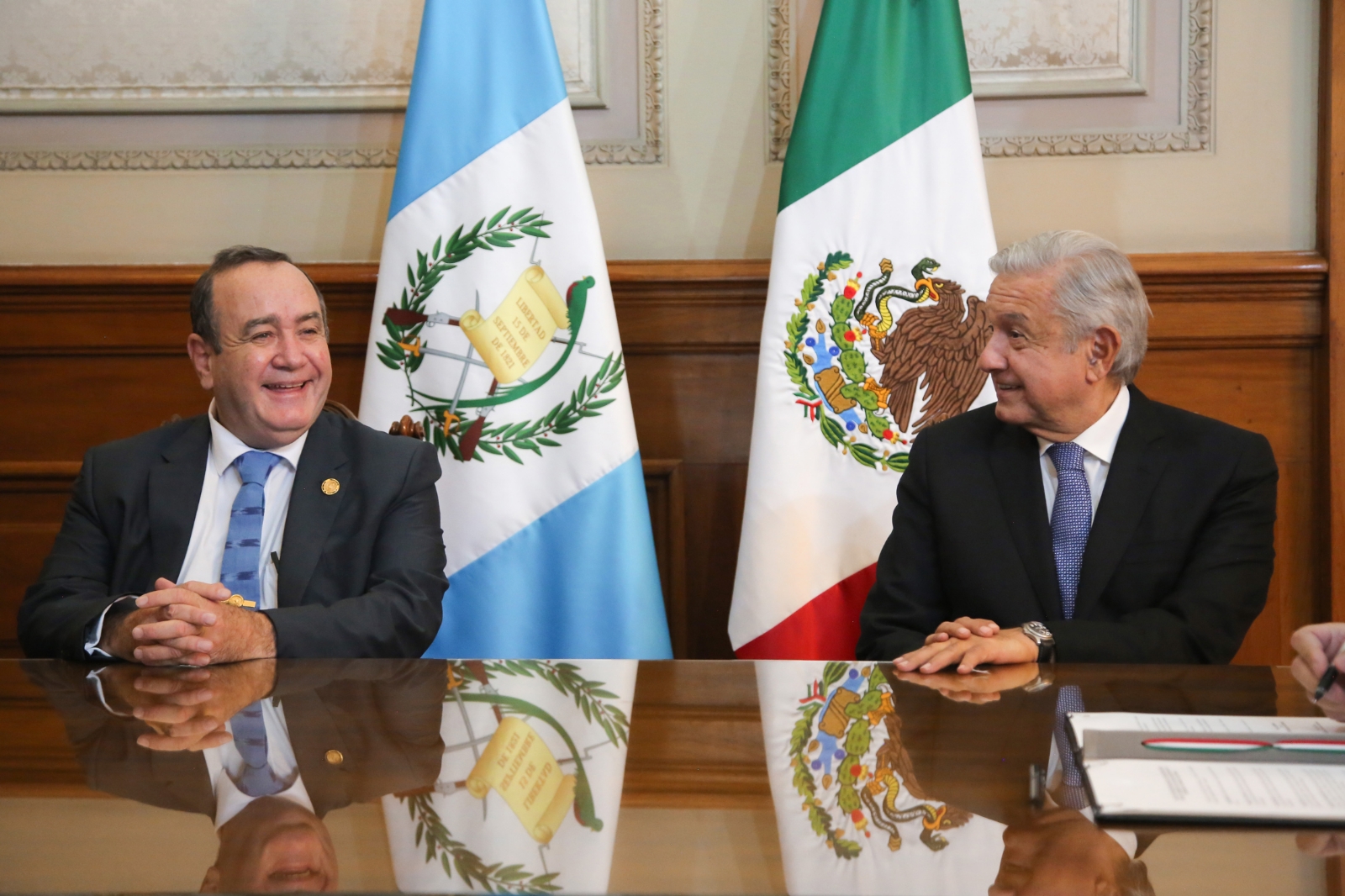 México ‘exportará’ programas sociales a Guatemala