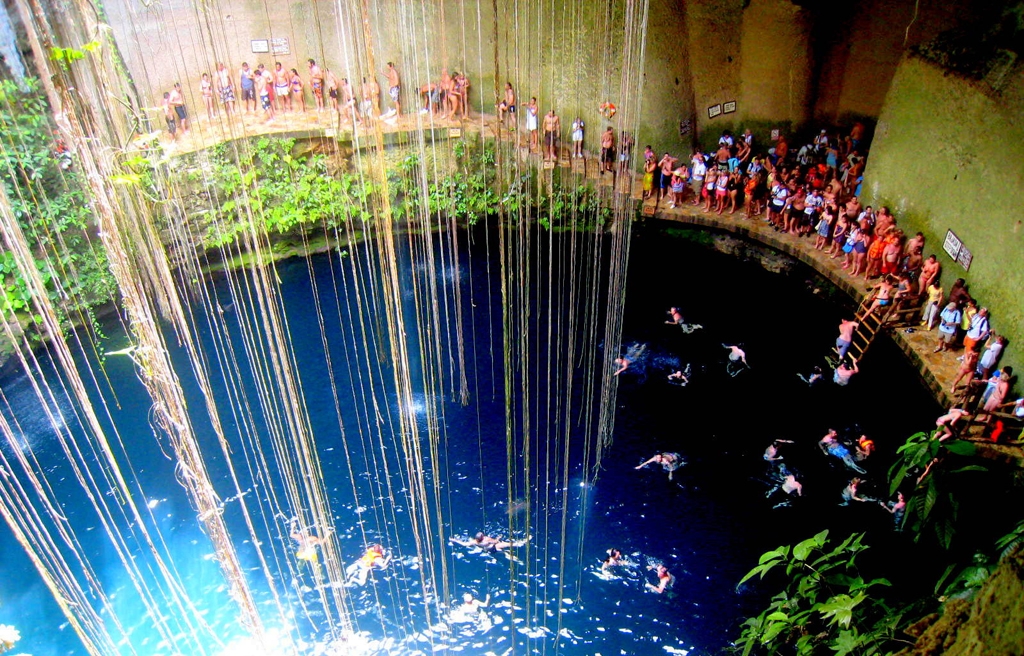 Se cree que las aguas de los cenotes ayudan a rejuvenecer