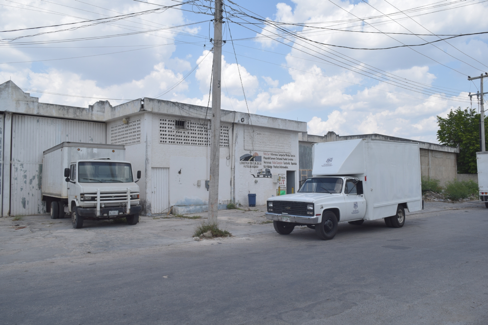 Proveedora de desayunos escolares de Renán Barrera, otra bodega vacía en Mérida