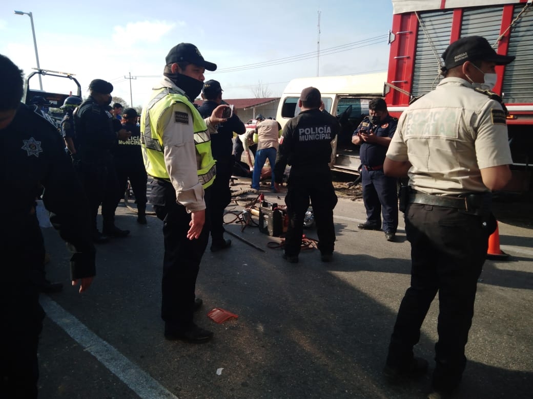 Según se informó el accidente se debió a que el chofer dormitó mientras manejaba