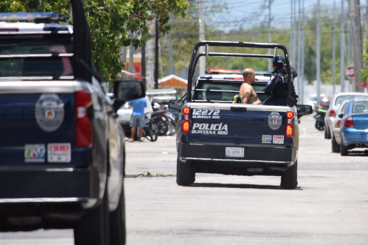 Detienen a pareja de extranjeros por violencia familiar en Cozumel