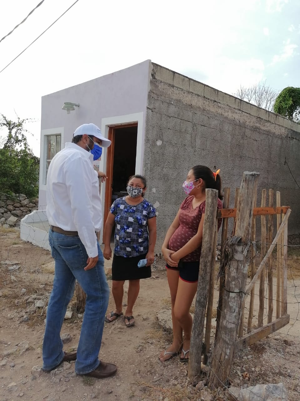 Elecciones Yucatán: Esteban Abraham Macari trabajará para dotar de internet a familias