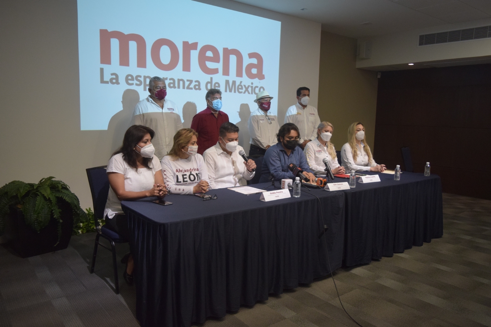 Morena acusa a Renán Barrera de dispendio con recursos públicos para hacer campaña