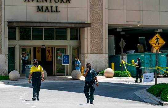 Reportan tiroteo en centro comercial de Miami, Estados Unidos