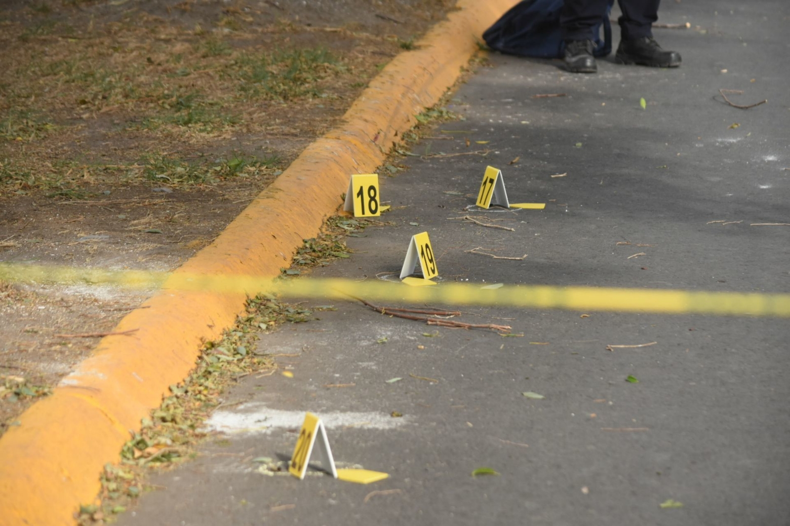 Apenas el jueves por la mañana, en la capital del estado, los cuerpos de seis hombres fueron colgados en un puente vehicular