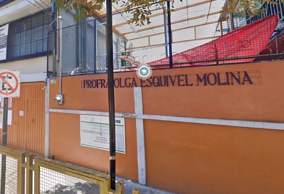 Exterior de la secundario Olga Esquivel Molina