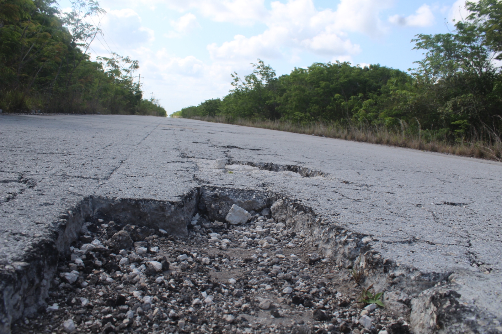 Empresarios exigen representante de comité para reparación de la vía Cafetal-Mahahual