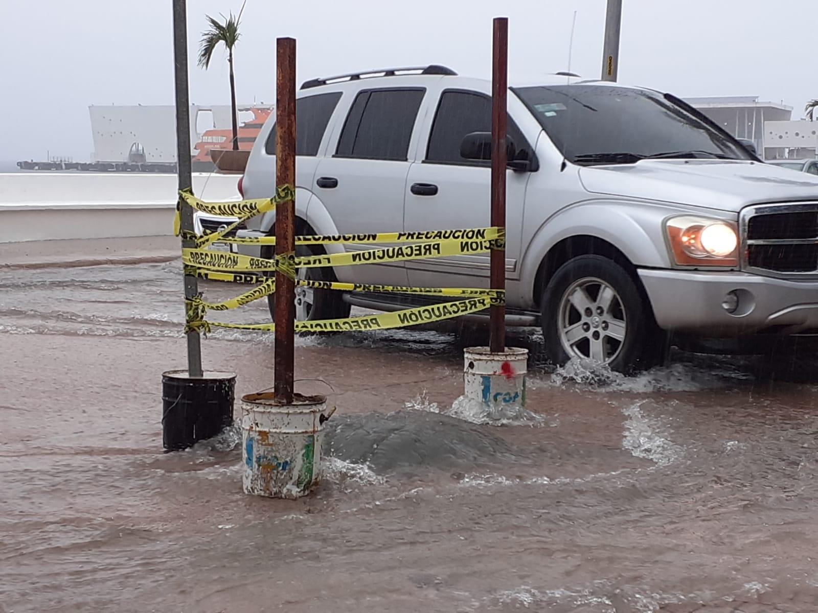 Autoridades municipales 'ignoran' problema de alcantarillado público en Cozumel