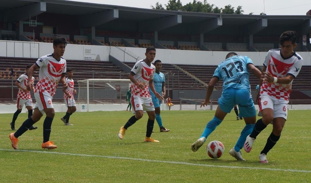 El sábado 5 de mayo a las 11:00 horas, en la cancha del Cedar, buscará completar la obra y el boleto a semifinales