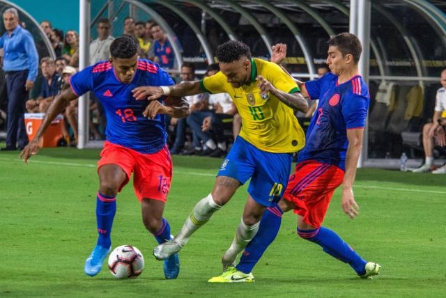 Brasil marcha como líder del grupo B con 6 puntos y detrás le sigue Colombia con 4 puntos