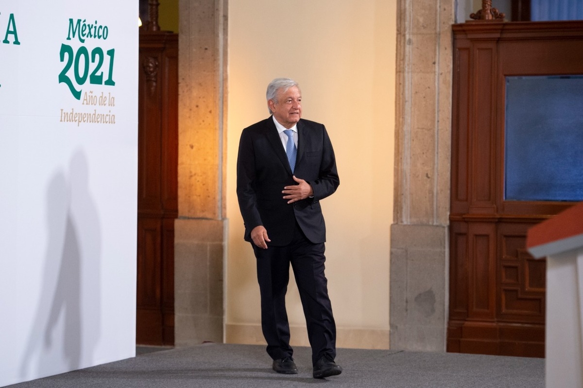 AMLO confirma que recibirá Pensión Universal de 65 y más