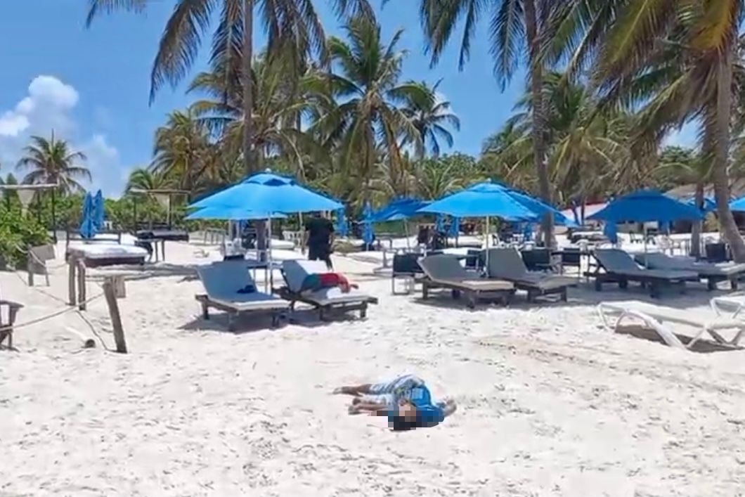 Ejecutan a dos personas en Playa Paraíso de Tulum