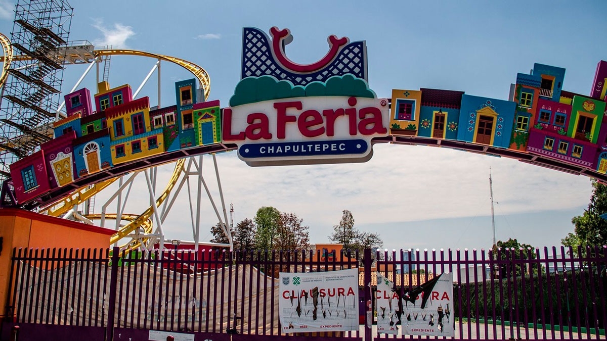 Reto de la montaña rusa: Jóvenes burlan seguridad de la Feria de Chapultepec