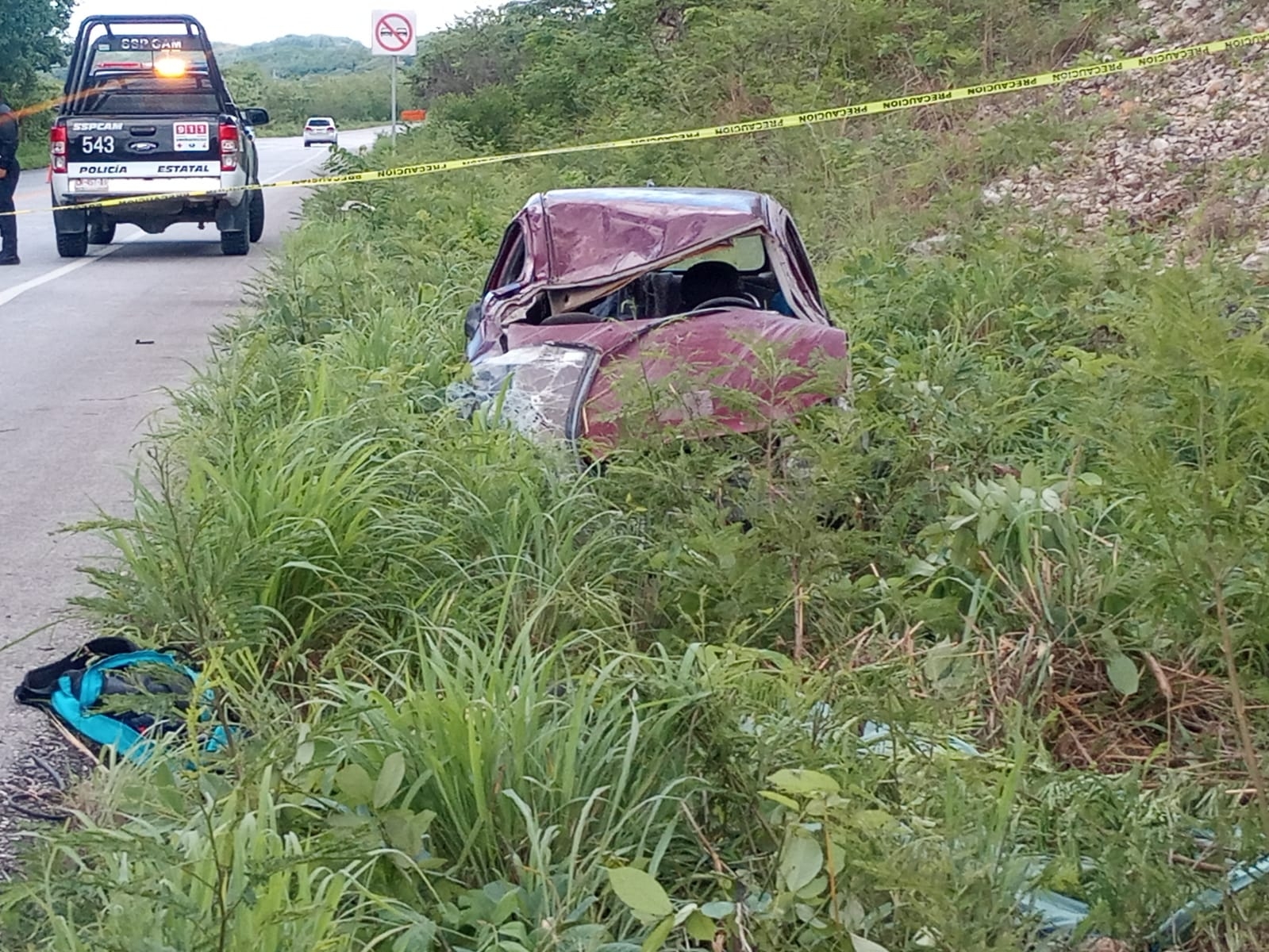 Hombre fallece en carretera Campeche tras salir del camino: VIDEO