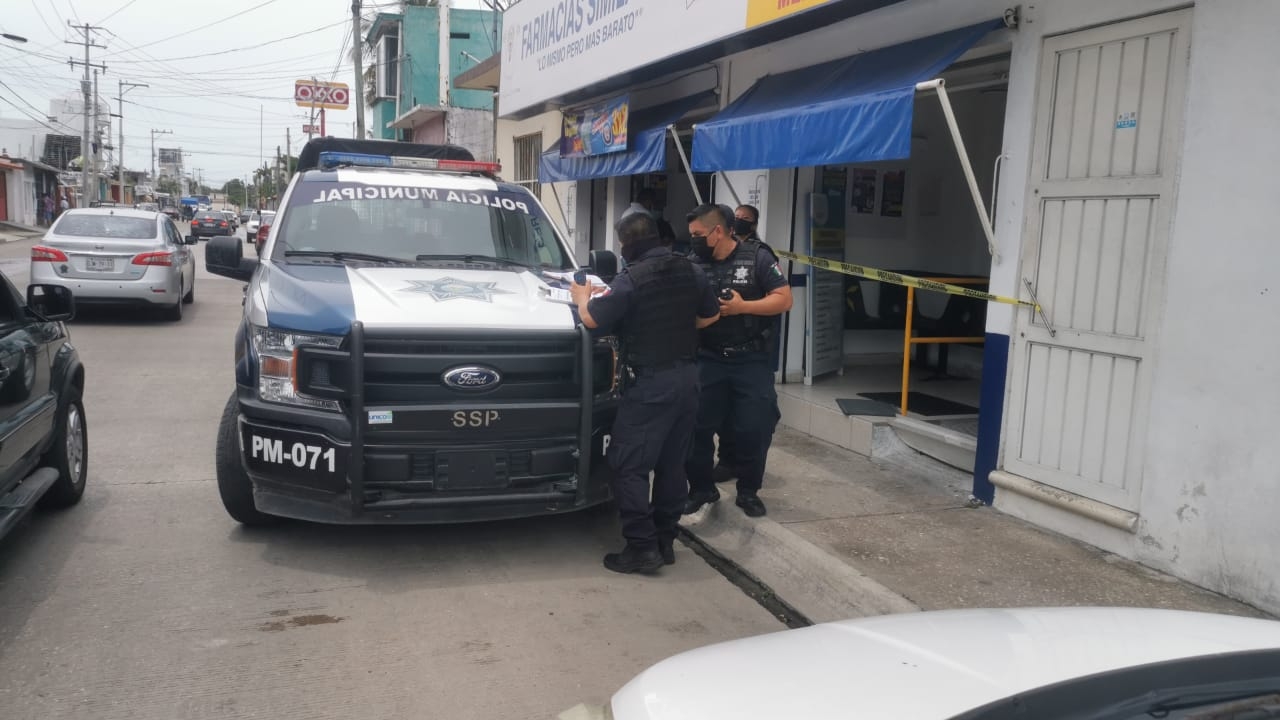 Asaltan farmacia Similares y una carnicería en Ciudad del Carmen a plena luz del día