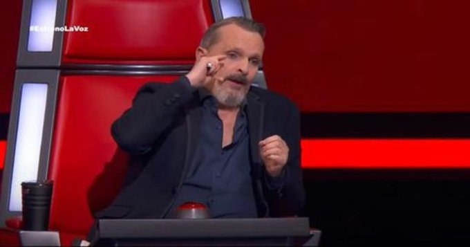 ¿Por qué Miguel Bosé perdió la voz?