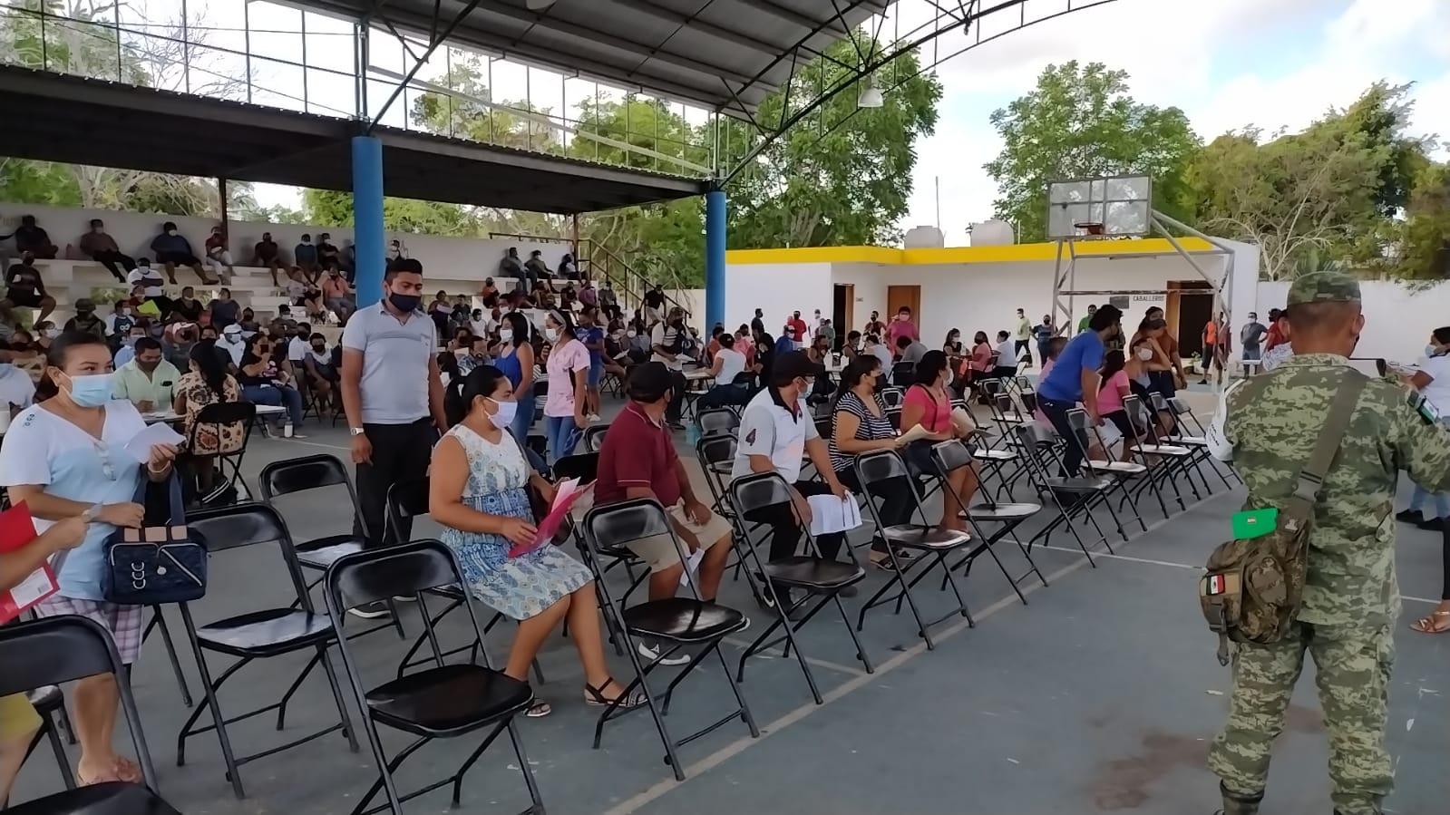 Personas de 40 a 49 años recibirán la primera dosis de la vacuna Sinovac.