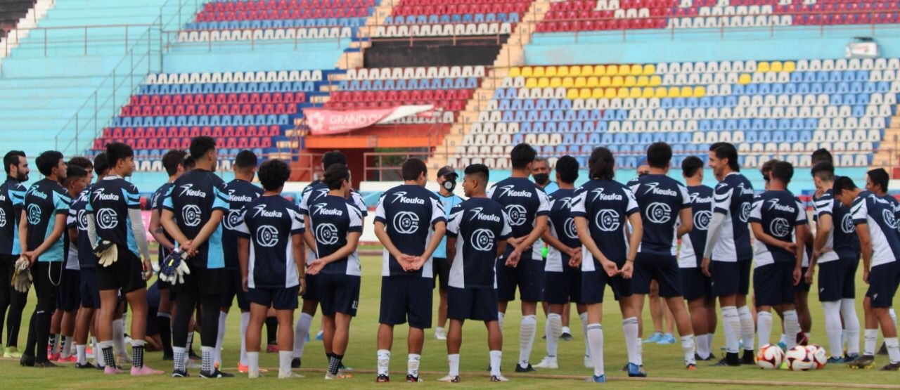 El director deportivo, Alejandro Vela también dio a conocer las bajas y altas en Cancún FC