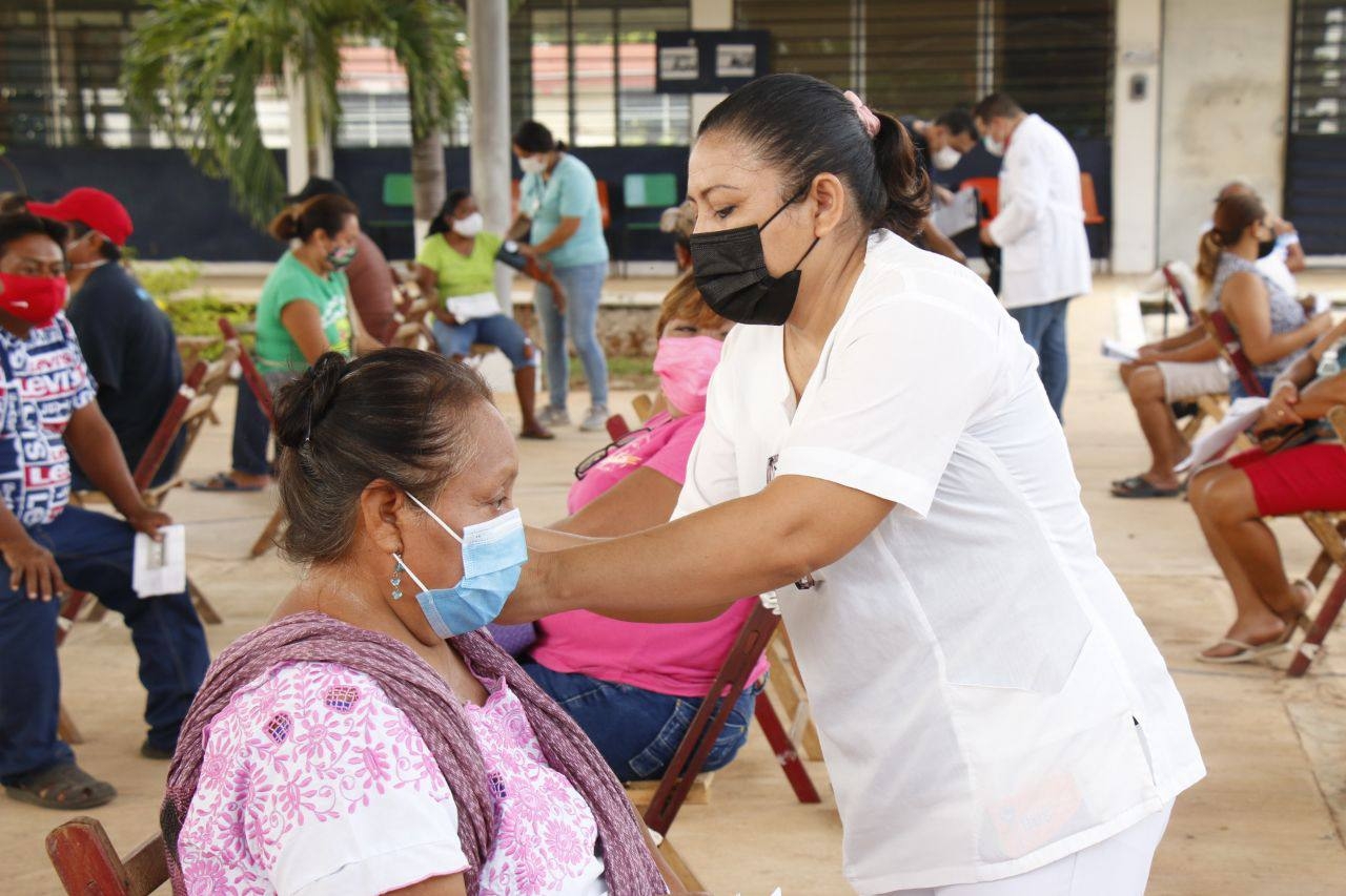 31 municipio yucatecos aplicarán la vacuna contra el coronavirus simultáneamente a personas de 40 a 49 años de edad