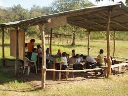 Tú puedes ayudar en la educación de las niñas, niños y adolescentes