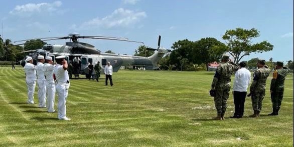 El mandatario llegó a Champotón tras realizar el recorrido por el tramo del Tren Maya