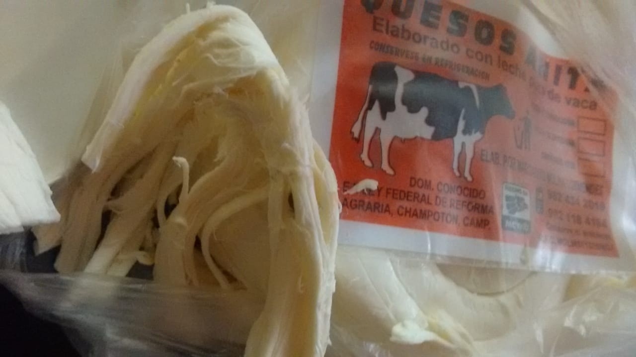 Hombre descubre una garrapata dentro del queso que compró en Campeche