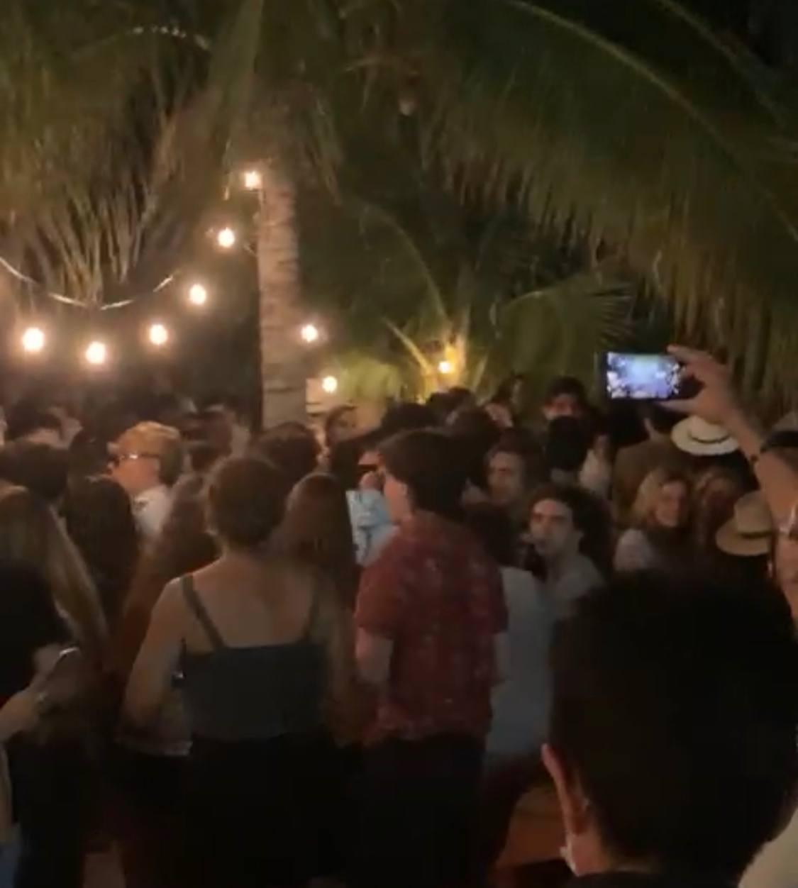 Así fue la fiesta con 300 personas en Chicxulub Puerto: VIDEO