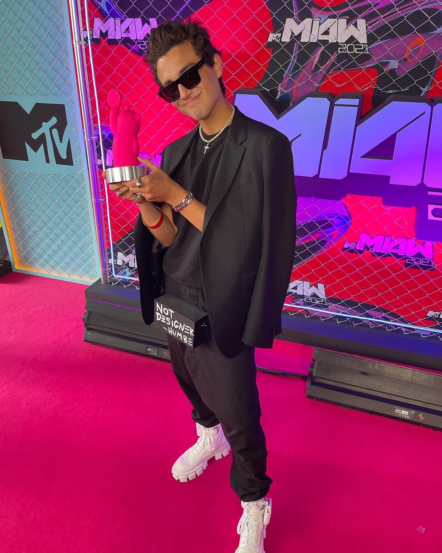 MTV MIAW 2021: Humbe se lleva el gatito a casa: FOTOS