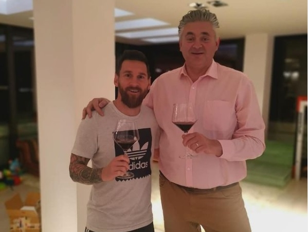 El costo del vino de Messi tiene un costo cercano a los tres mil 500 pesos