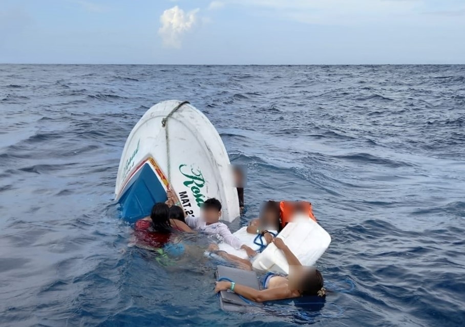 Náufragos de la embarcación 'Rosa Coral' rompieron protocolos en Isla Mujeres