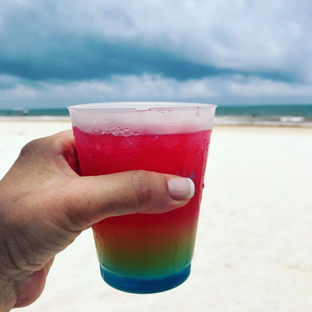 Con el paso de los años el Coctel Riviera Maya se ha convertido en un clásico y una de las bebidas más populares sobre todo en los hoteles