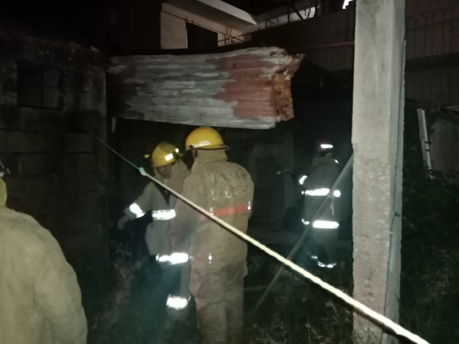 El incendio se registró cerca de la 1:30 horas durante la madrugada de este jueves