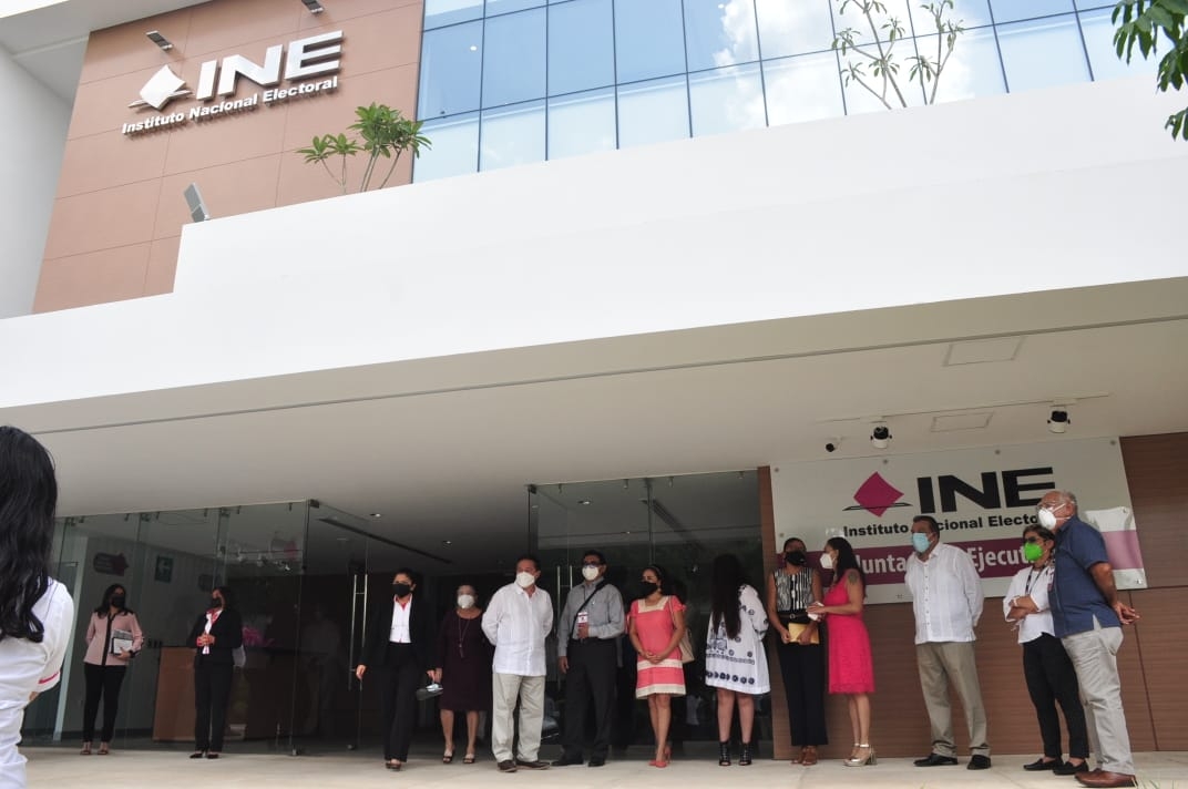 El edificio se encuentra en la colonia México, al Norte de la Ciudad Blanca