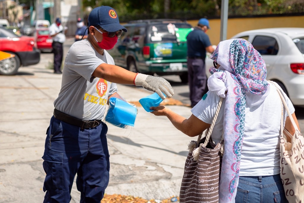 El Ayuntamiento de Cozumel dijo que se comprarían más de 19 mil cubrebocas para donarlos a la ciudadanía