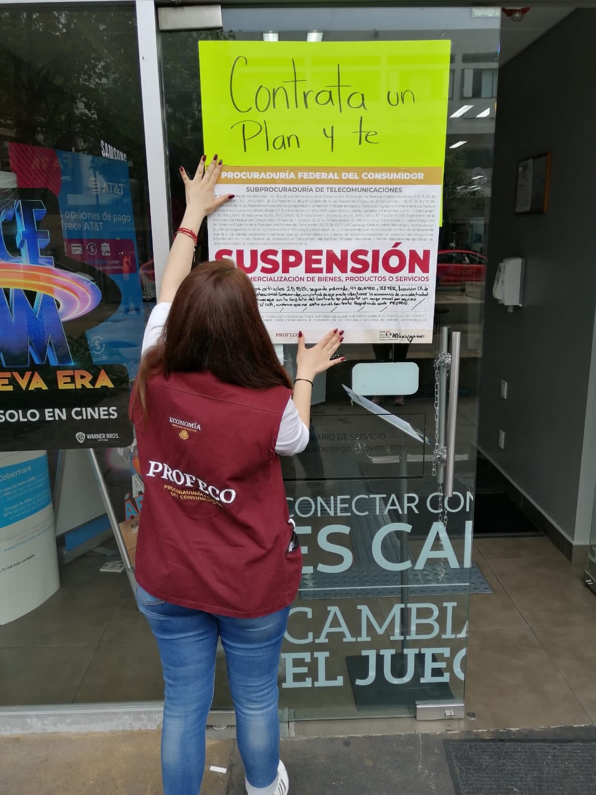 Profeco suspende ventas a AT&T en 10 ciudades de México